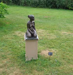 Lady sculptur